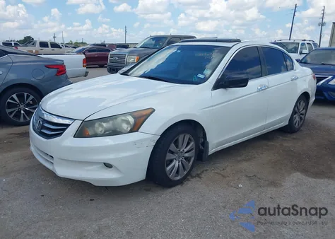 2012 Honda Accord 3.5 Ex-L z USA, uszkodzony, nr VIN 1HGCP3F82CA042824